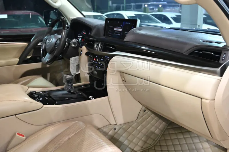 2019 Lexus LX 570 S