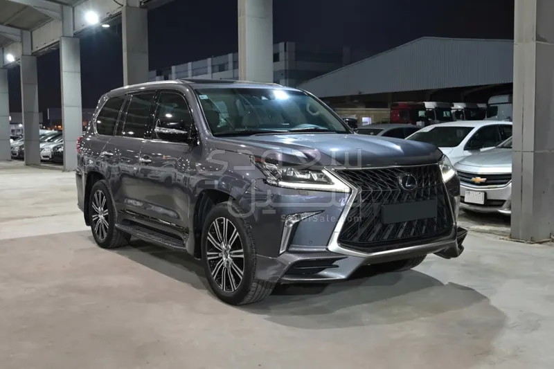 2019 Lexus LX 570 S