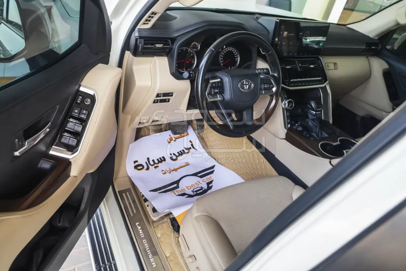 2024 Toyota Land Cruiser GXR