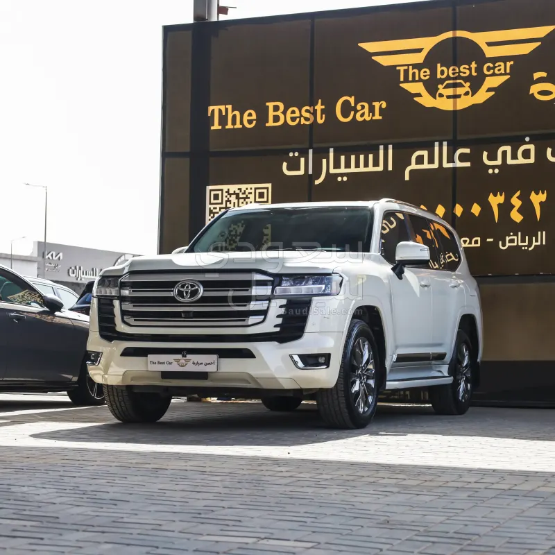 2024 Toyota Land Cruiser GXR