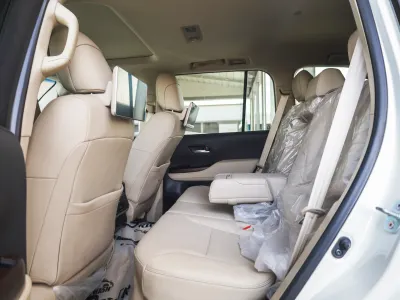 2024 Toyota Land Cruiser GXR