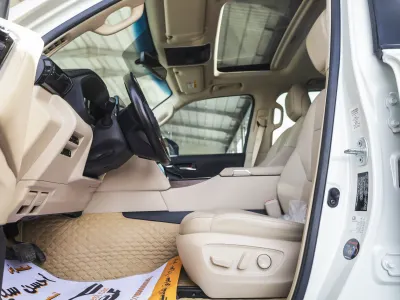 2024 Toyota Land Cruiser GXR