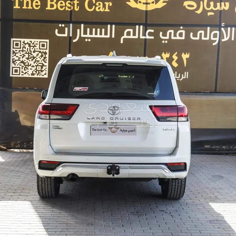 2025 Toyota Land Cruiser GXR