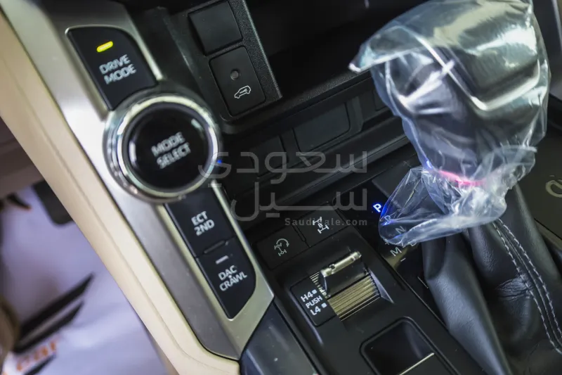 2025 Toyota Land Cruiser GXR