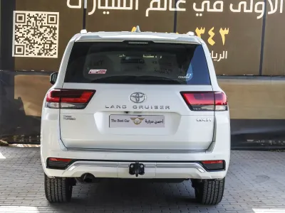 2025 Toyota Land Cruiser GXR