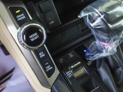 2025 Toyota Land Cruiser GXR