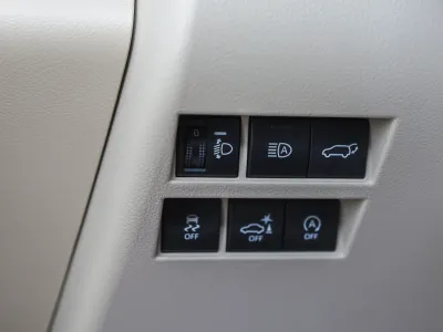 2025 Toyota Land Cruiser GXR