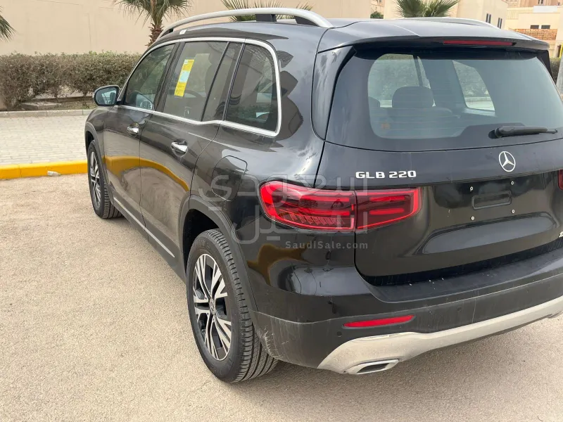 2025 مرسيدس - بنز جي إل بي 250