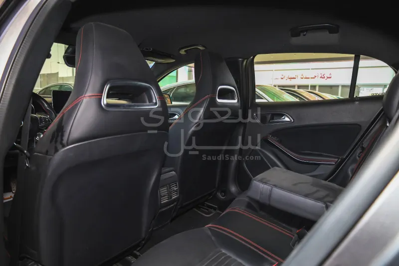 2020 Mercedes-Benz GLA 180