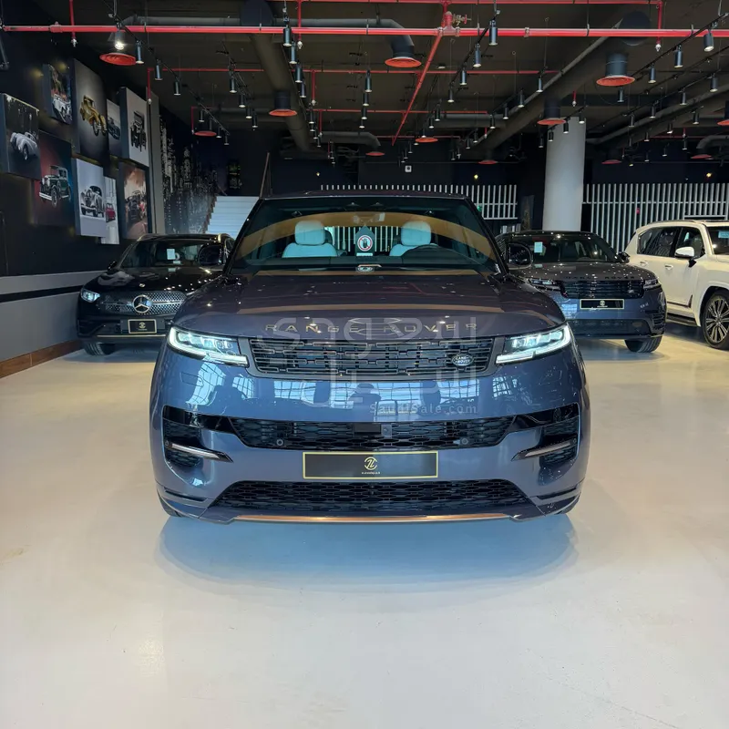 2026 Land Rover Range Rover Sport SE