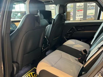 2026 Land Rover Range Rover Sport SE