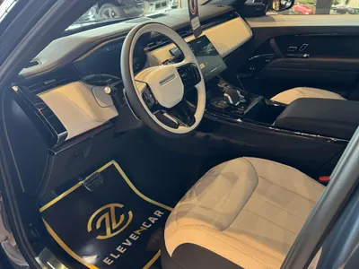 2026 Land Rover Range Rover Sport SE