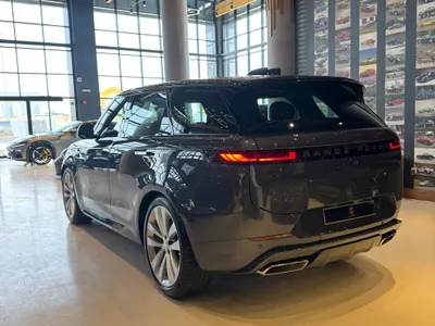 2026 Land Rover Range Rover Sport SE
