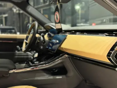 2026 Land Rover Range Rover Sport SE