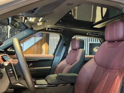 2026 Land Rover Range Rover Sport SE