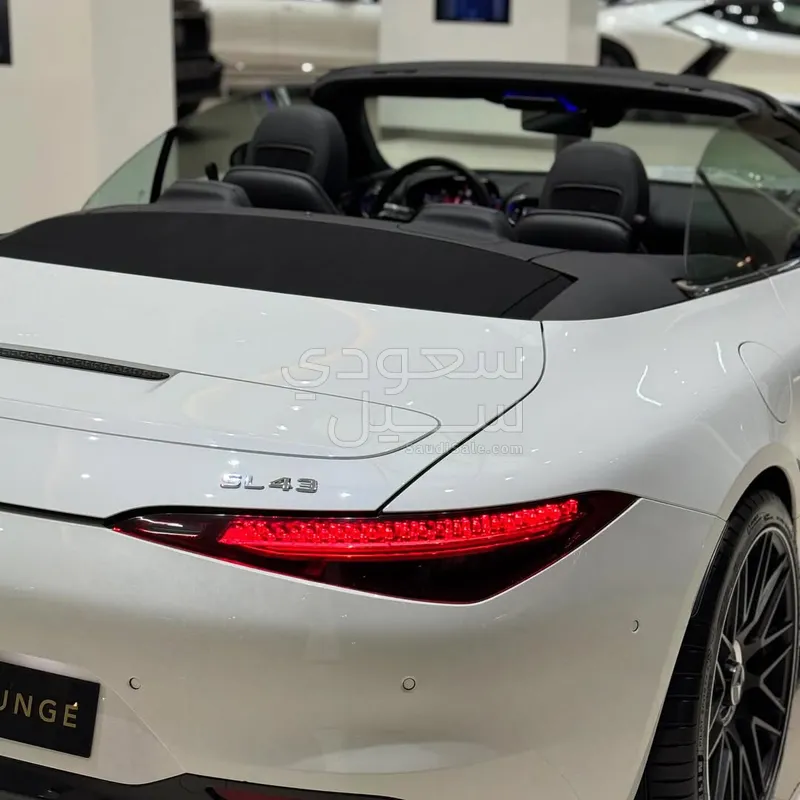 2022 Mercedes-Benz SL 43