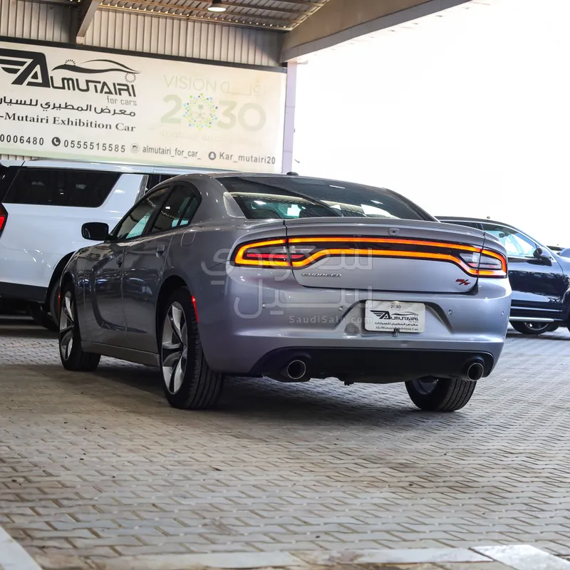 2016 دودج تشارجر ار تي