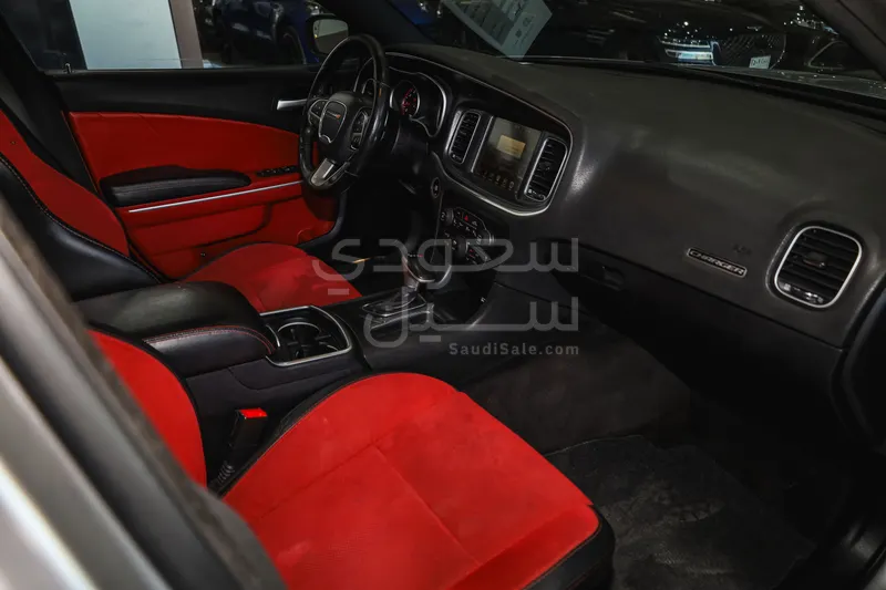 2016 دودج تشارجر ار تي