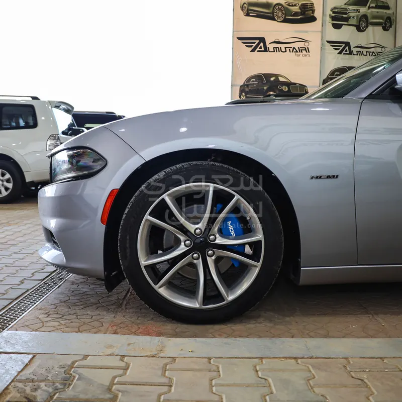 2016 دودج تشارجر ار تي