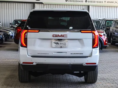 2025 GMC Yukon Elevation