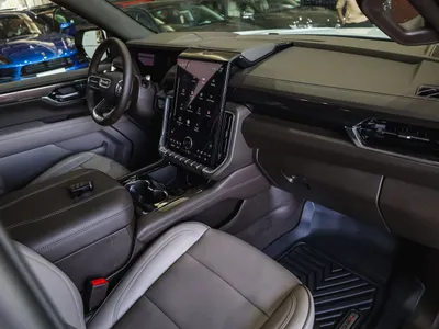 2025 GMC Yukon Elevation