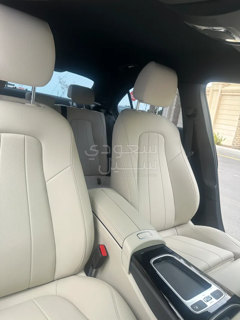 2024 مرسيدس - بنز أي 220