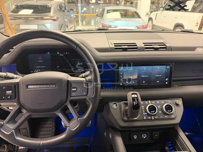 2023 لاند روفر ديفيندر اكس داينمك