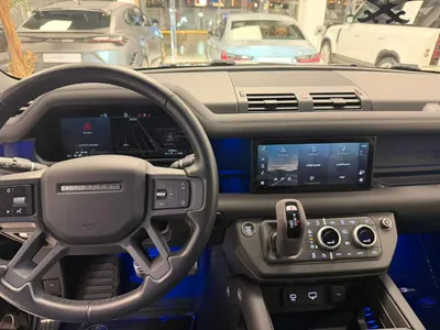 2023 لاند روفر ديفيندر اكس داينمك