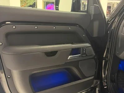 2023 لاند روفر ديفيندر اكس داينمك