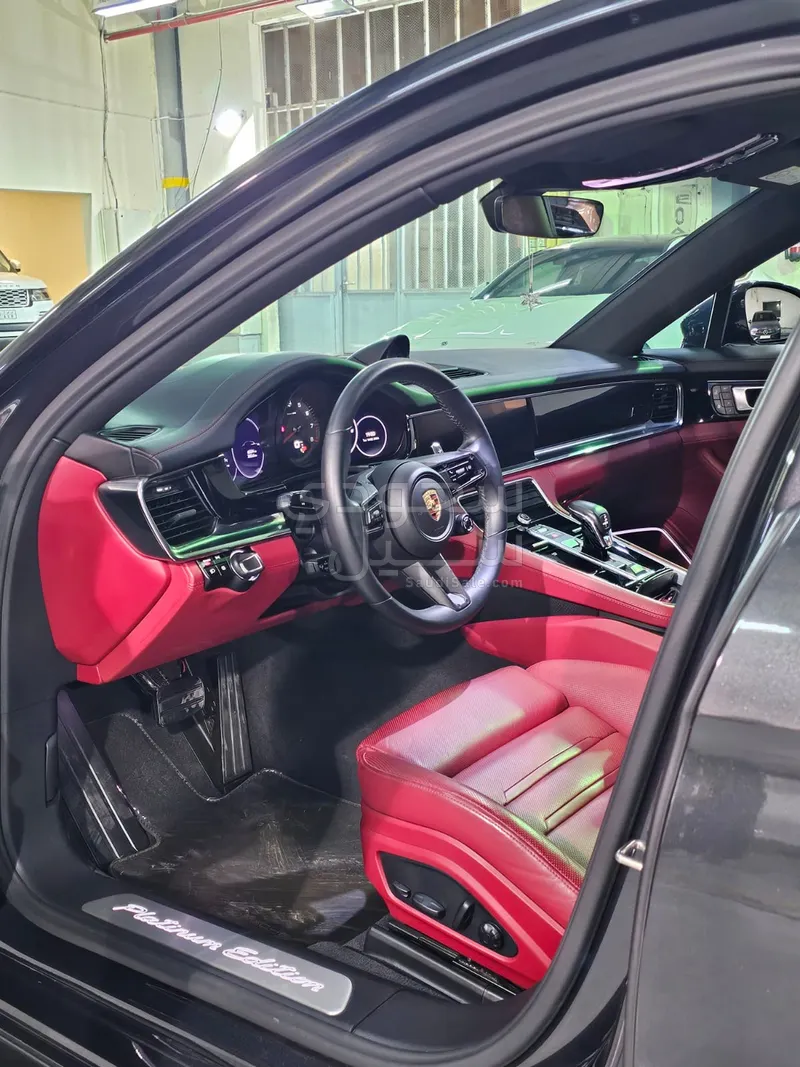 2023 بورش بانميرا بلاتينيوم