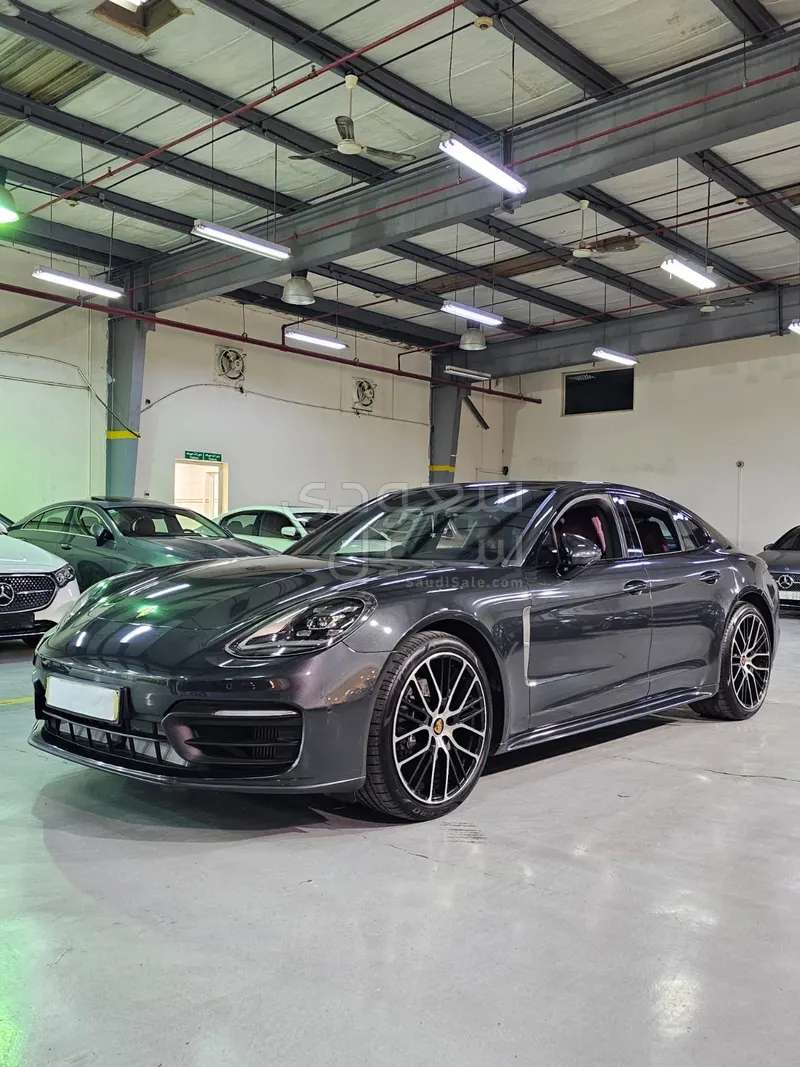 2023 بورش بانميرا بلاتينيوم