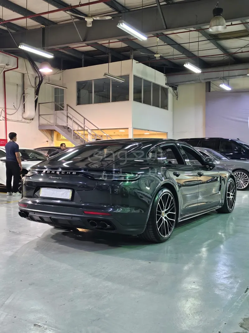 2023 بورش بانميرا بلاتينيوم