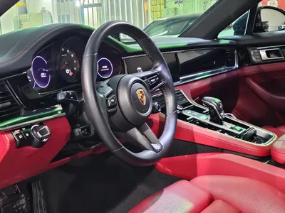 2023 بورش بانميرا بلاتينيوم