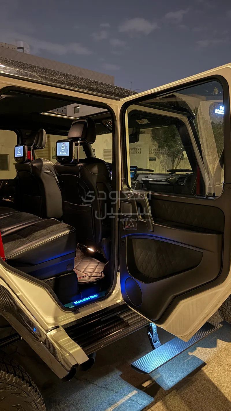 2017 مرسيدس - بنز جي 500 4×4