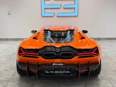 2024 Lamborghini Revuelto