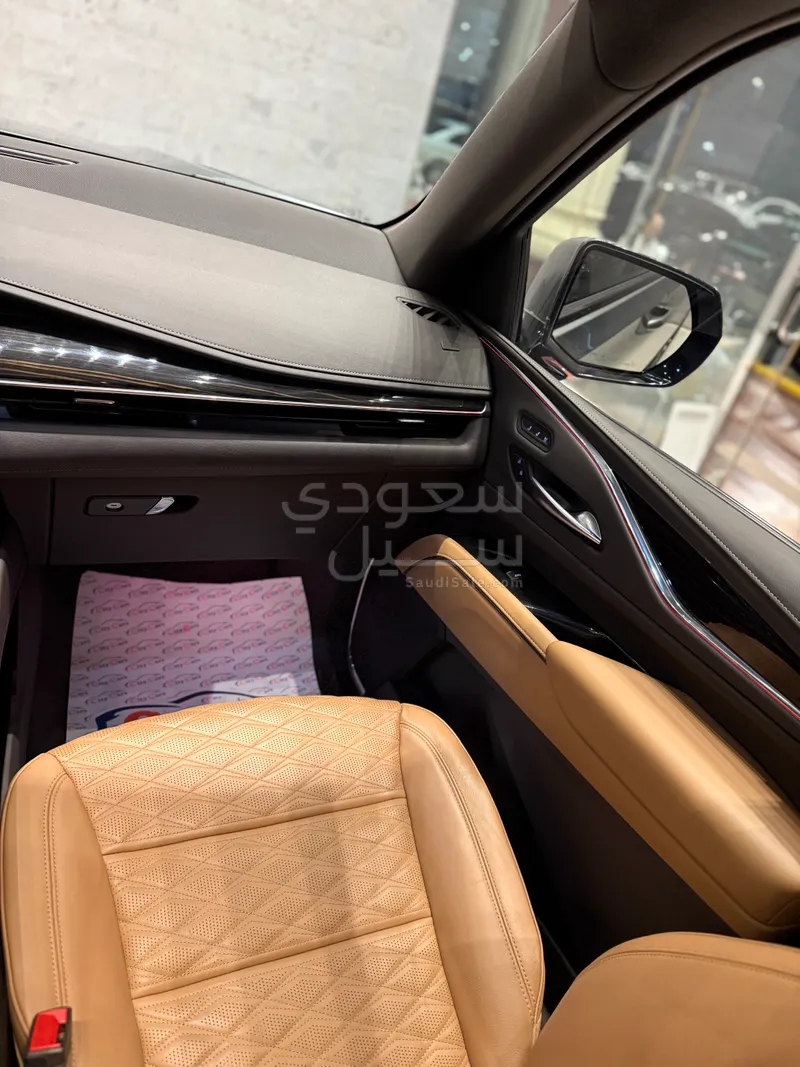 2023 Cadillac Escalade Platinum