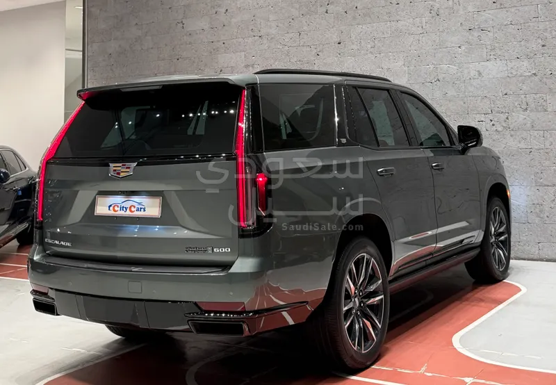 2023 Cadillac Escalade Platinum