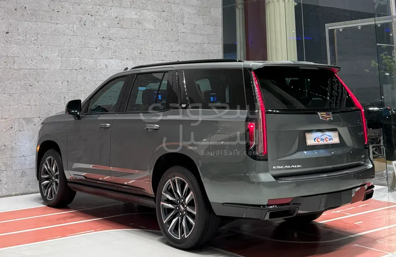 2023 Cadillac Escalade Platinum