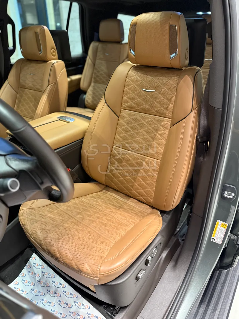 2023 Cadillac Escalade Platinum