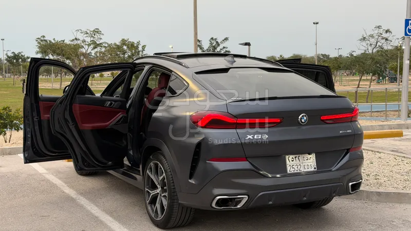 2021 بي ام دبليو الفئة اكس 6 إم كت