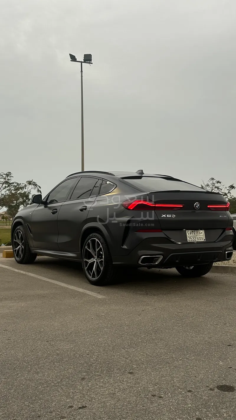 2021 بي ام دبليو الفئة اكس 6 إم كت