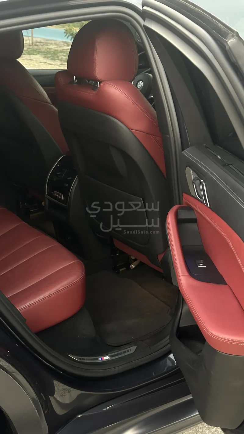 2021 بي ام دبليو الفئة اكس 6 إم كت