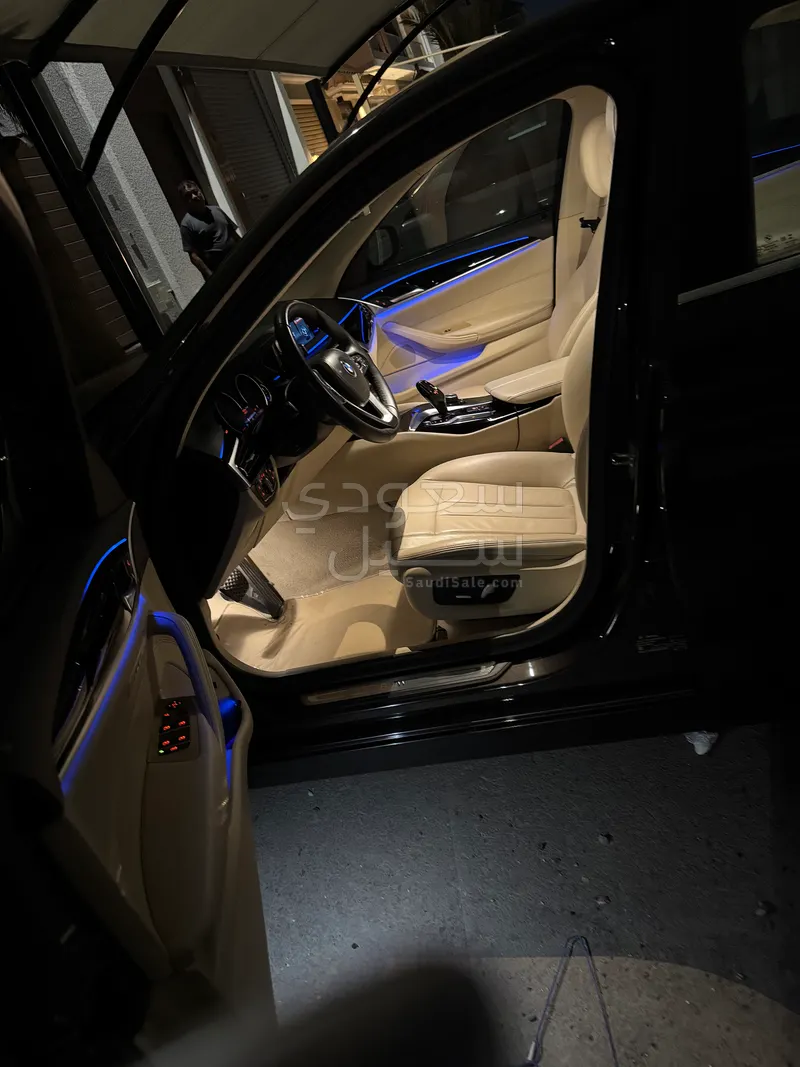 2020 بي ام دبليو الفئة الخامسة 520 أي