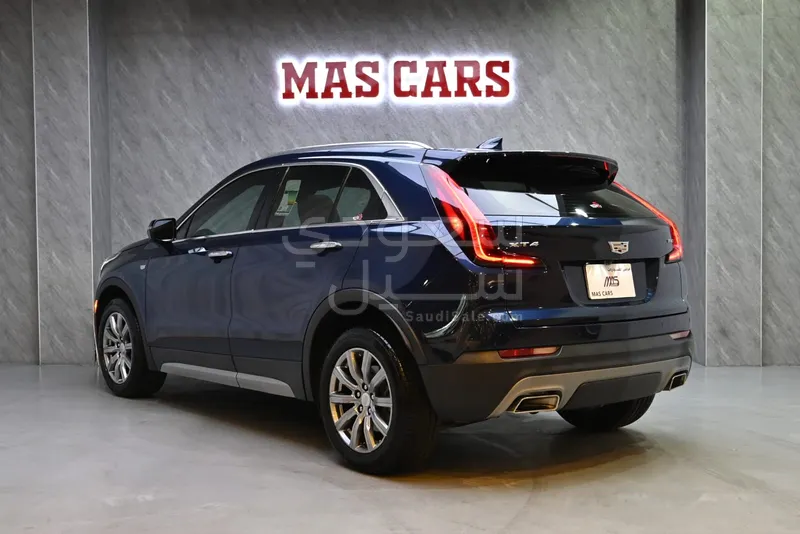 2021 كاديلاك اكس تي 4