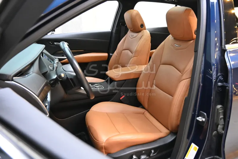 2021 كاديلاك اكس تي 4