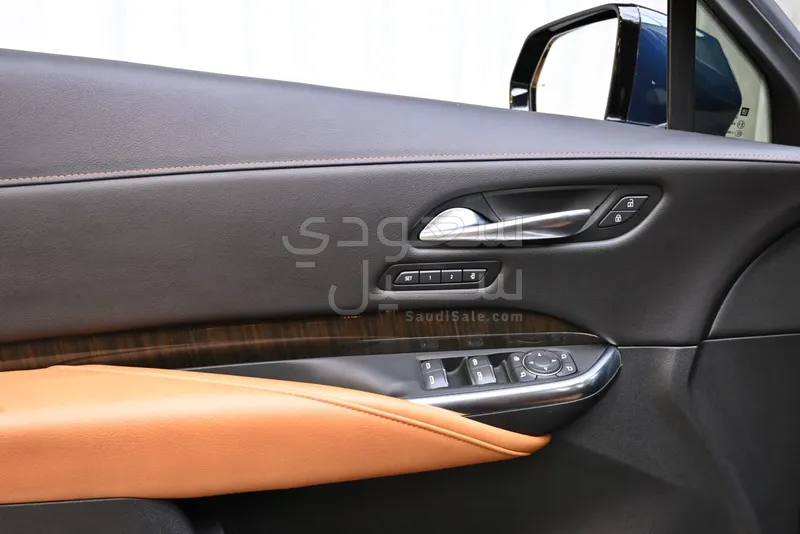 2021 كاديلاك اكس تي 4