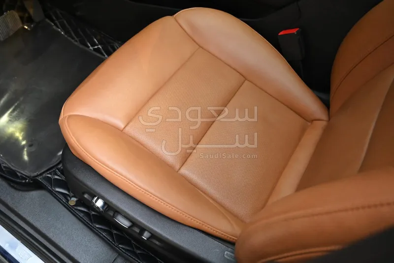 2021 كاديلاك اكس تي 4