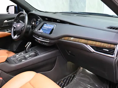 2021 كاديلاك اكس تي 4