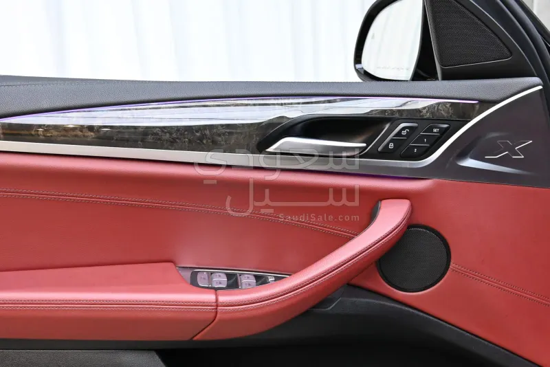 2021 بي ام دبليو الفئة اكس 4