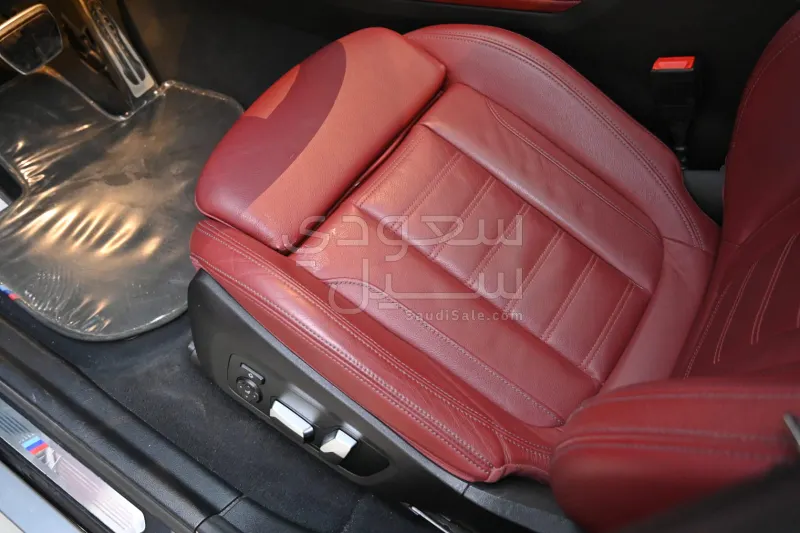 2021 بي ام دبليو الفئة اكس 4